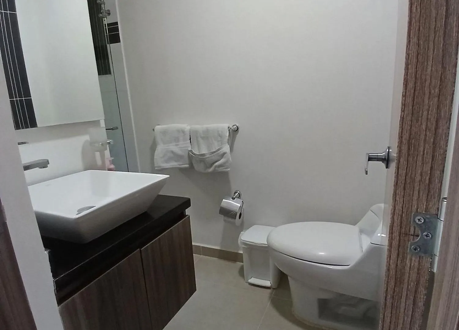 305 Moderno Aparta-Suite En Versalles Tipo Loft - Cali Tower Suites & Lofts